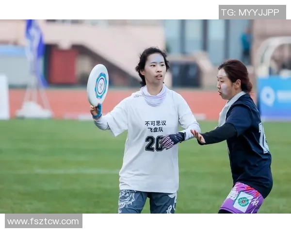 武汉飞盘队勇闯攀岩联赛展现逆袭精神与团队力量 武汉飞盘队勇闯攀岩联赛展现逆袭精神与团队力量