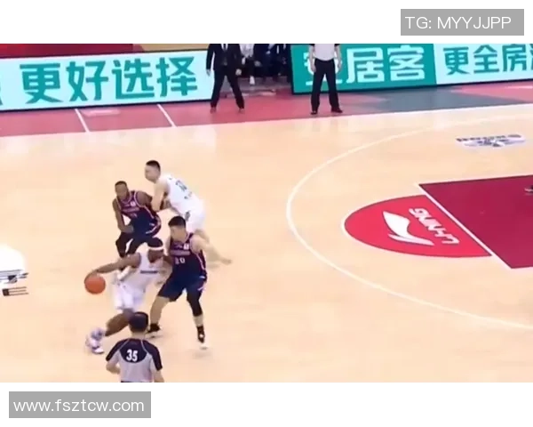 深入分析北京篮球队边路渗透战术的特点与应用策略 深入分析北京篮球队边路渗透战术的特点与应用策略